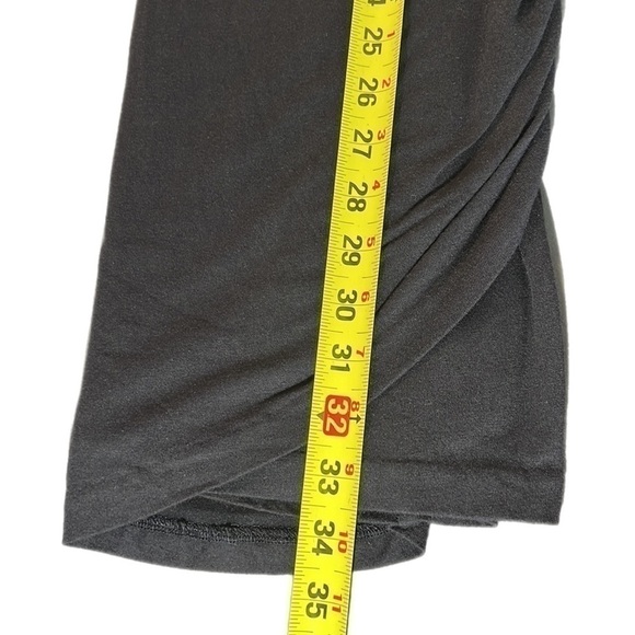 ✨ Athleta Topanga V-Neck T-Shirt Style Tulip Hem Double Lined Dress S - Picture 5 of 9